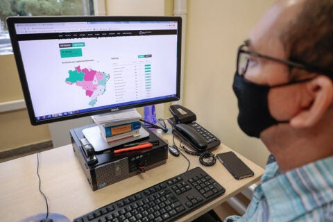 Manaus é a segunda capital em transparência da Covid-19 e consolida melhorias na saúde municipal