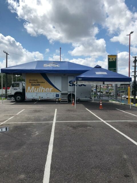 Carreta da Mulher está realizando atendimento no estacionamento do Superatacado Nova Era de Flores