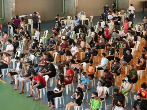 Manaus alcança última idade vacinável e listas de espera são excluídas