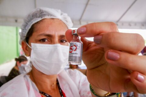 Manaus aplica segunda dose da vacina contra a Covid-19 em pessoas a partir de 20 anos