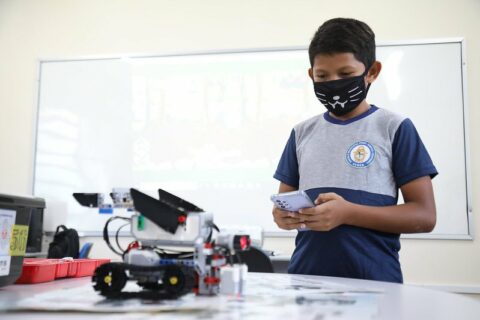 Prefeitura de Manaus aposta na Educação 4.0 e vai implantar 225 Centros de Tecnologias Educacionais em escolas