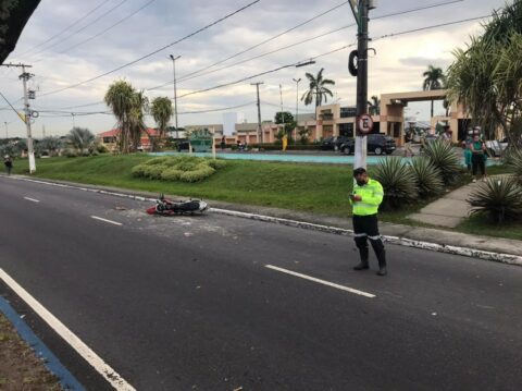 Idoso morre atropelado ao tentar atravessar Avenida Efigênio Salles, em Manaus