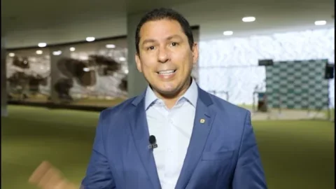 Marcelo Ramos: "O parlamento é mais forte do que tanques nas ruas"