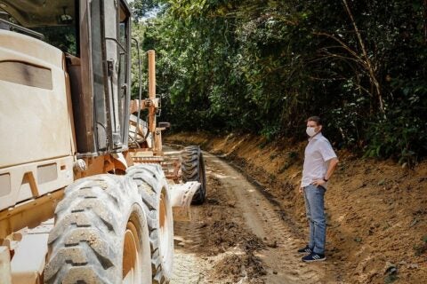 Vice-prefeito Marcos Rotta fiscaliza revitalização de ramal na BR-174 e recuperação emergencial na zona Norte