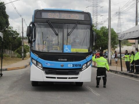 David quer app para monitorar gastos com manutenção das linhas de ônibus