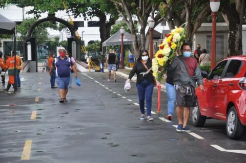 Cemitérios de Manaus vão abrir de 7h às 18h no Dia de Finados