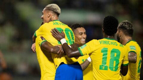 O Brasil só volta a jogar pelas Eliminatórias em novembro, quando enfrentará a Colômbia. Com a vitória contra o Uruguai, a Seleção Brasileira chegou a 31 pontos e se isolou mais ainda na liderança, além de praticamente garantir a vaga para a Copa do Mundo.