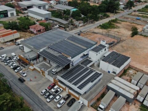 Manaus já é a 10ª cidade do Brasil que mais instalou painéis de energia solar em 2021