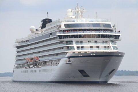 Cruzeiros têm passagem por Manaus cancelada após surto de Covid em navios no sudeste