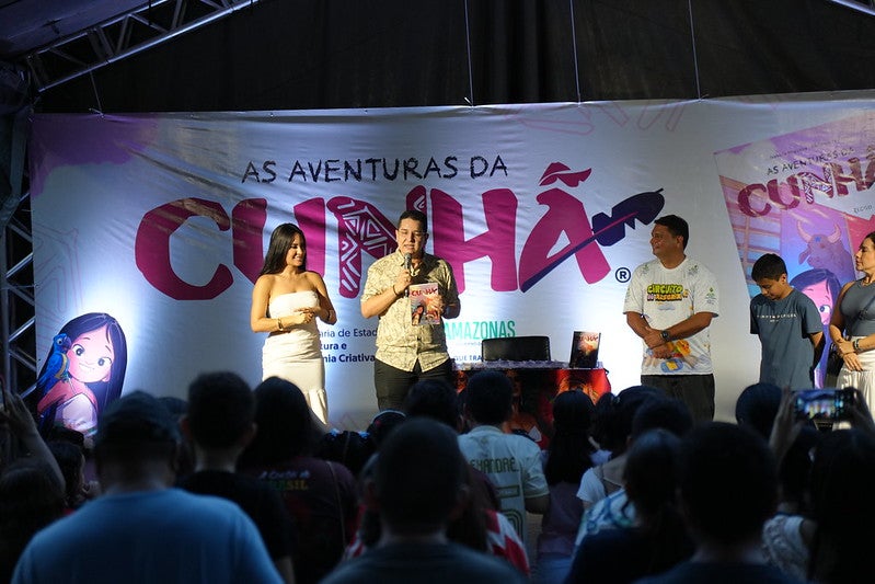 Público acompanha lançamento da 2ª edição de “As Aventuras da Cunhã” no Largo de São Sebastião - FOTOS: Aguilar Abecassis/Secretaria de Estado de Cultura e Economia Criativa