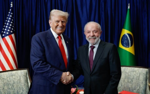 Lula durante coletiva em Kuala Lumpur, onde comentou sobre negociações comerciais entre Brasil e Estados Unidos - Foto: Ricardo Stuckert/PR