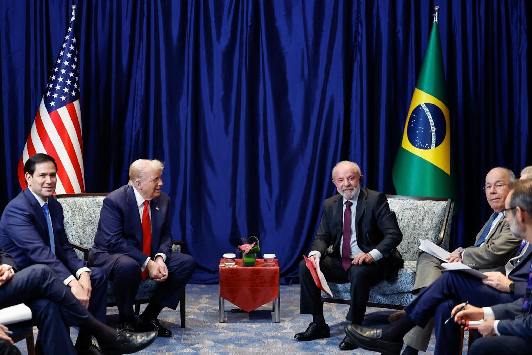 Presidente da República, Luiz Inácio Lula da Silva, durante Encontro com o Presidente dos Estados Unidos, Donald Trump, durante o 47ª Cúpula da Associação de Nações do Sudeste Asiático - ASEAN em Kuala Lampur, Malásia - Fotos: Ricardo Stuckert / PR
