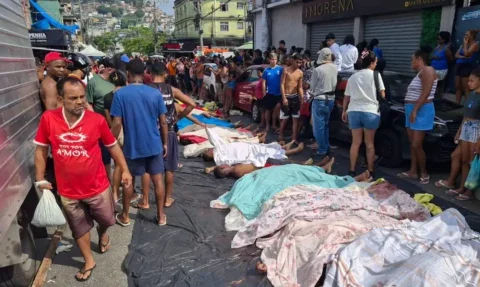 Polícia Civil do Rio de Janeiro durante Operação Contenção, com 2,5 mil agentes envolvidos - Foto: Eusébio Gomes/TV Brasil