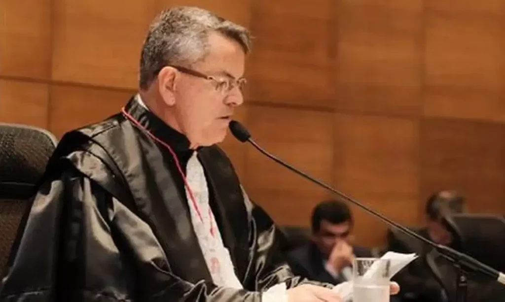 Claudio de Mello Tavares durante a cerimônia de posse na presidência do Tribunal Regional Eleitoral do Rio de Janeiro - Foto: Divulgação/TRE-RJ