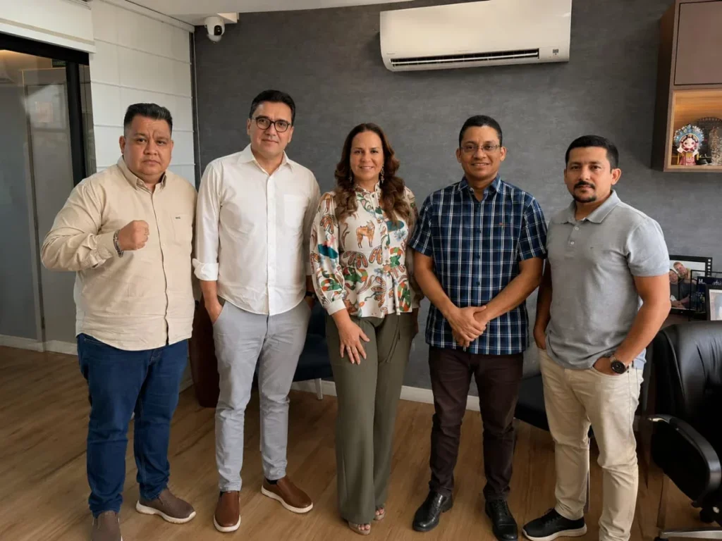 Marcelo Generoso, presidente da ANJD; Moisés Dutra, vice-presidente; e Cileide Mounssailen, da ABRAP, defendem mobilização por jornalistas sem diploma - Foto: Divulgação